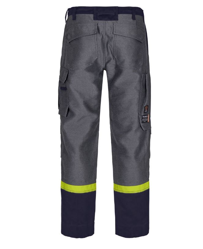Pantalón ignífugo inherente para soldadura pesada Tranemo 552086 serie Outback Heavy Welding, con visibilidad aumentada, confeccionado en un tejido suave de larga vida útil y excelente protección contra la radiación UV de todos los tipos de soldadura, el calor radiante y salpicaduras metálicas, sin PFAs.
